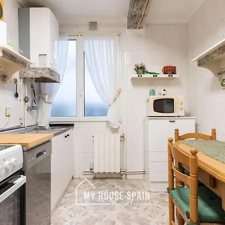 Myhousespain - Amplio Piso Cerca Del Centro *